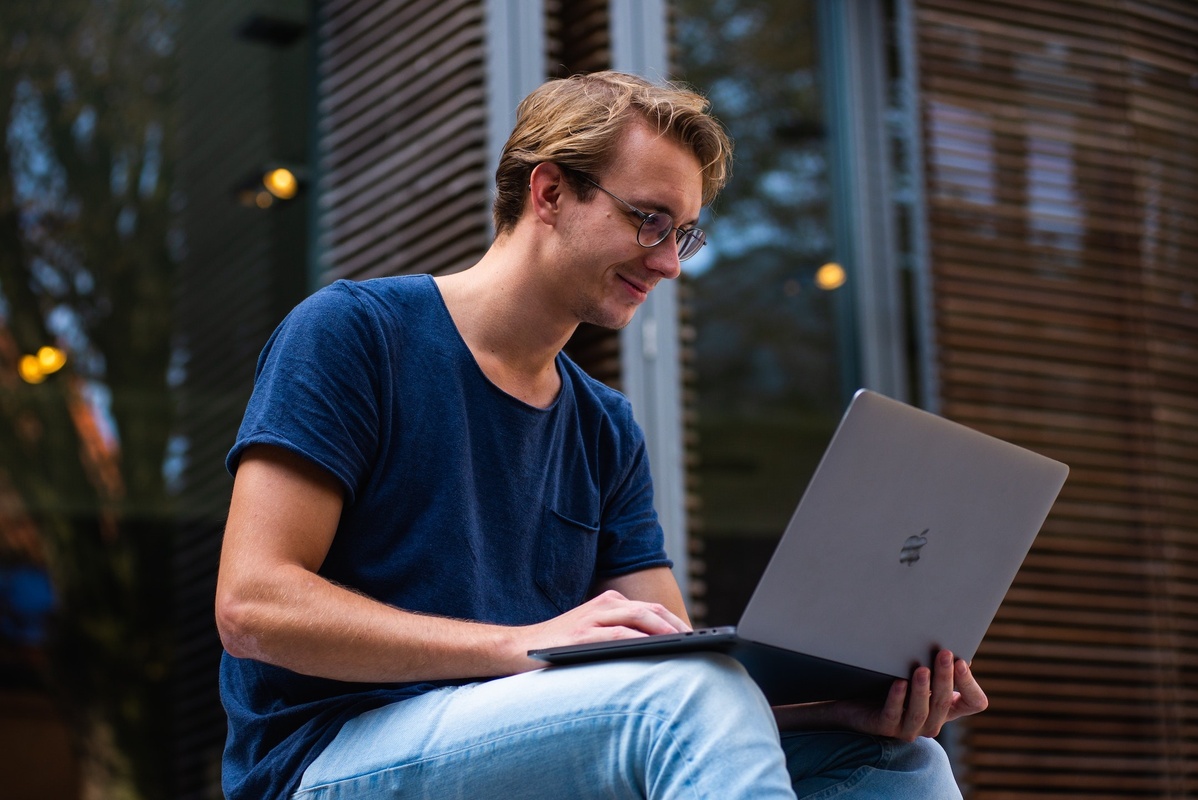 How to build your resume for the cannabis industry